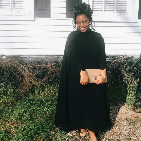 Meet your posher! - Picture 9 of 17